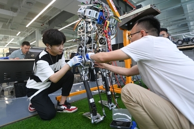 浙江 研發投入五年翻番 智能機器人產業迎來新機遇